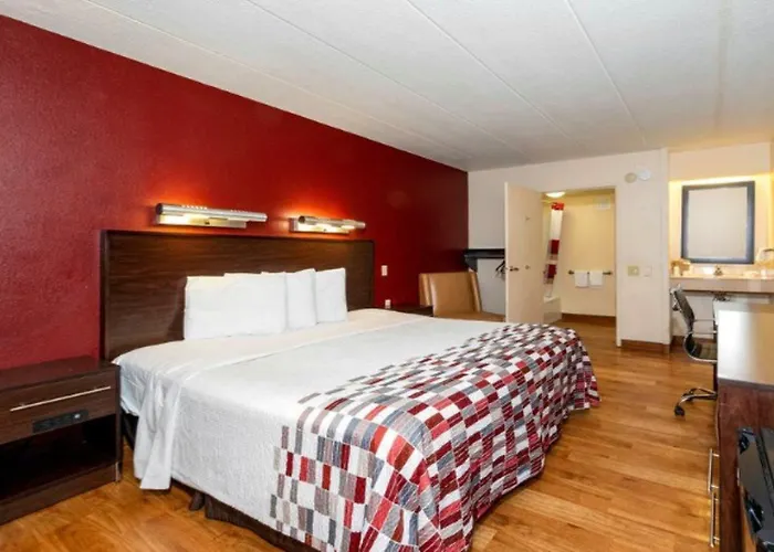 Red Roof Chicago - Hotel 2*